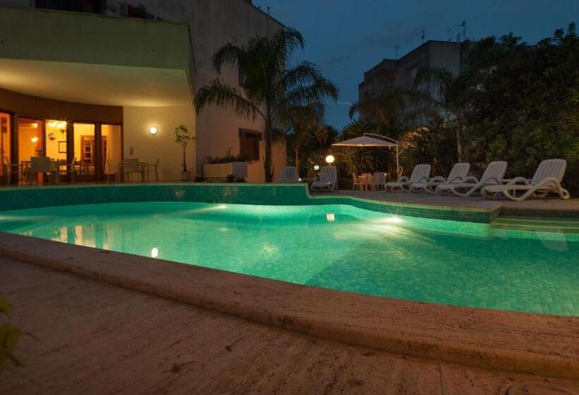 مبيت وإفطار Villa Magnolia Luxury Suites