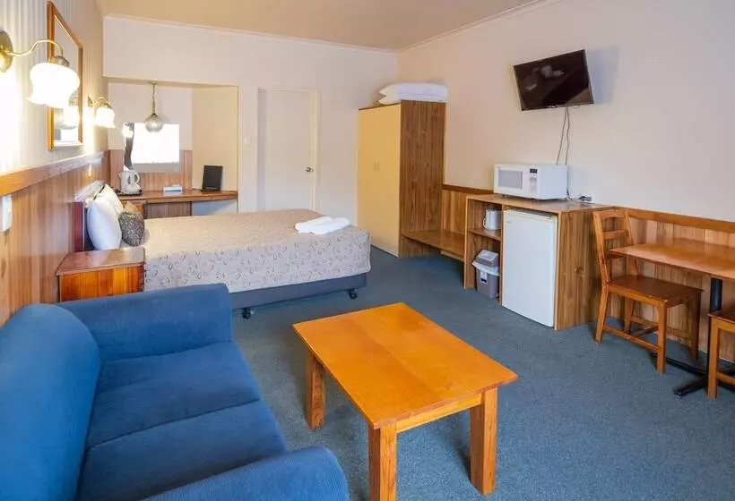 Castle Motel