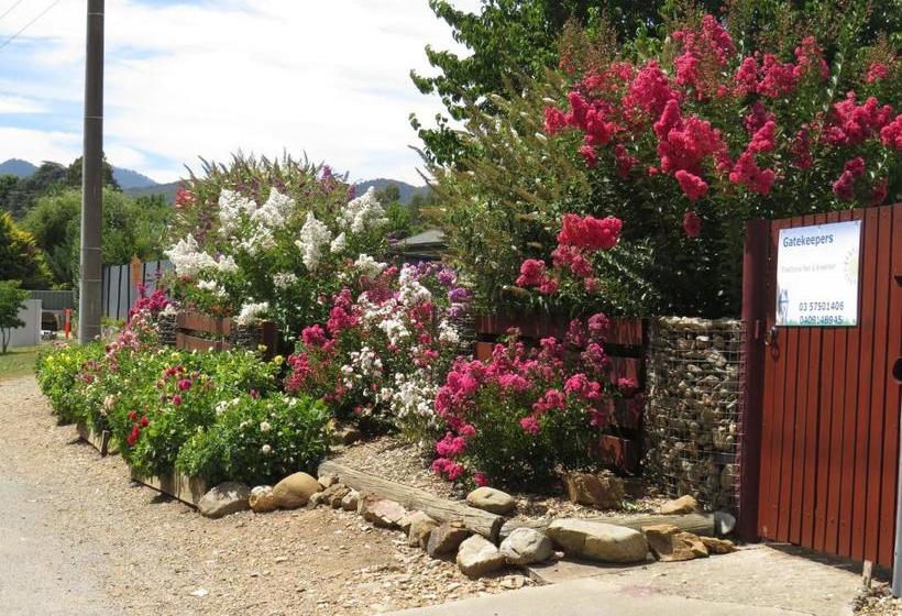 Gatekeepers Traditional Bed & Breakfast