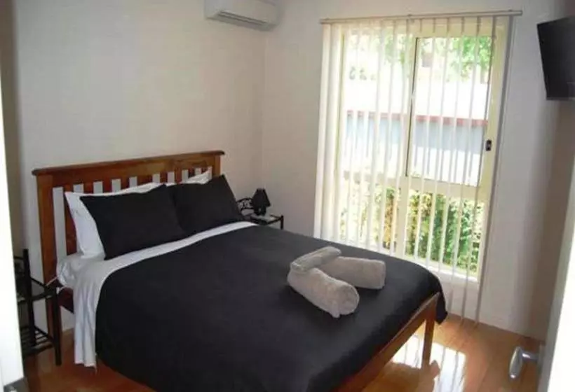 Gatekeepers Traditional Bed & Breakfast