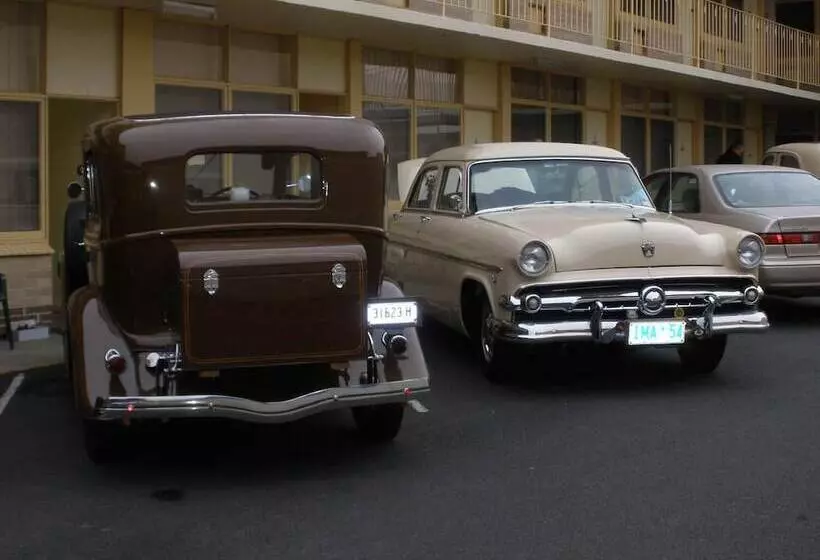 Grand Central Motel