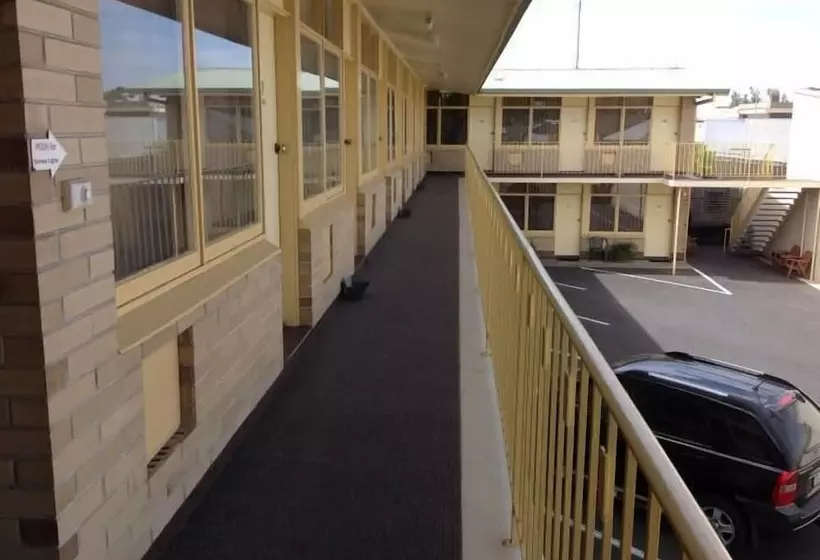 Grand Central Motel