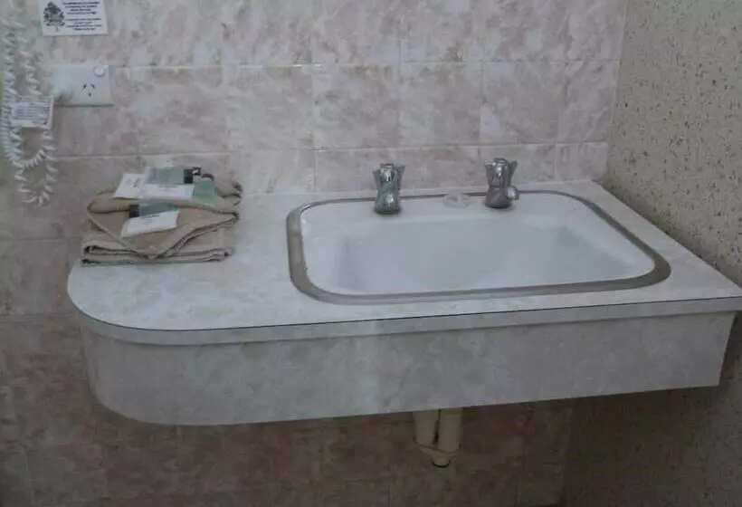 Grand Central Motel