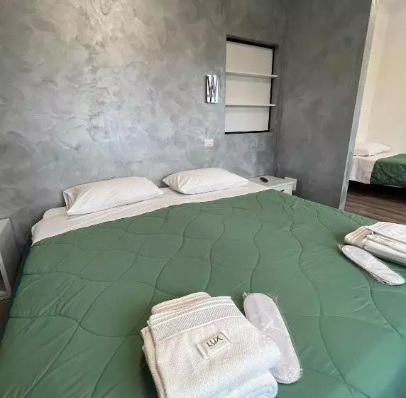Hotelli Albergo Baffo