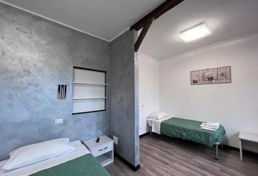 Hotelli Albergo Baffo