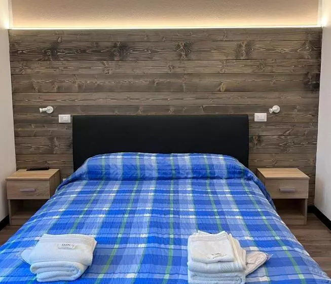 Hotelli Albergo Baffo