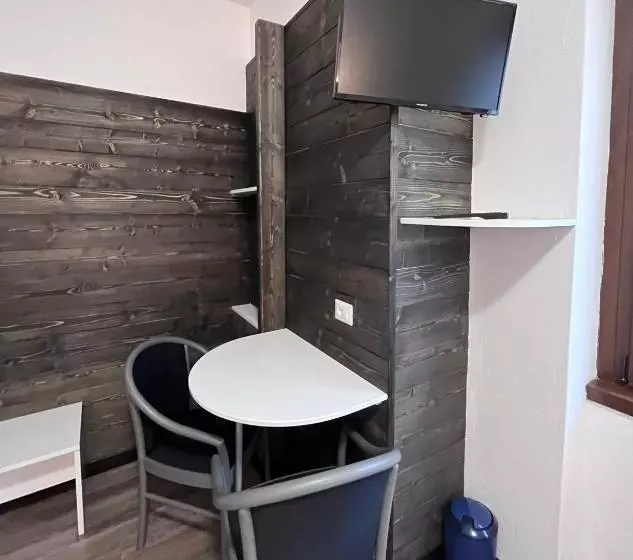 Hotelli Albergo Baffo