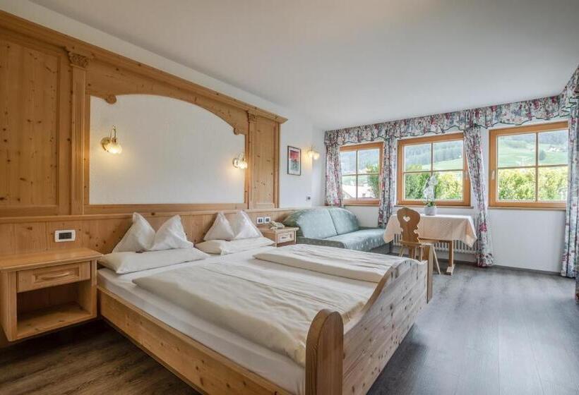 호텔 Pensione Camoscio