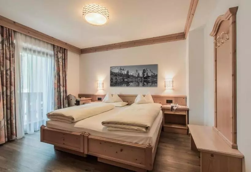 Hotelli Pensione Camoscio