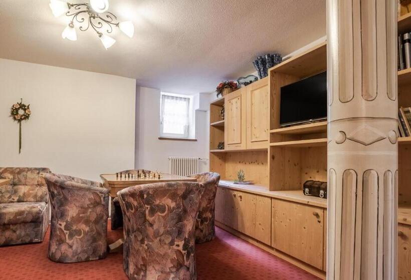 호텔 Pensione Camoscio