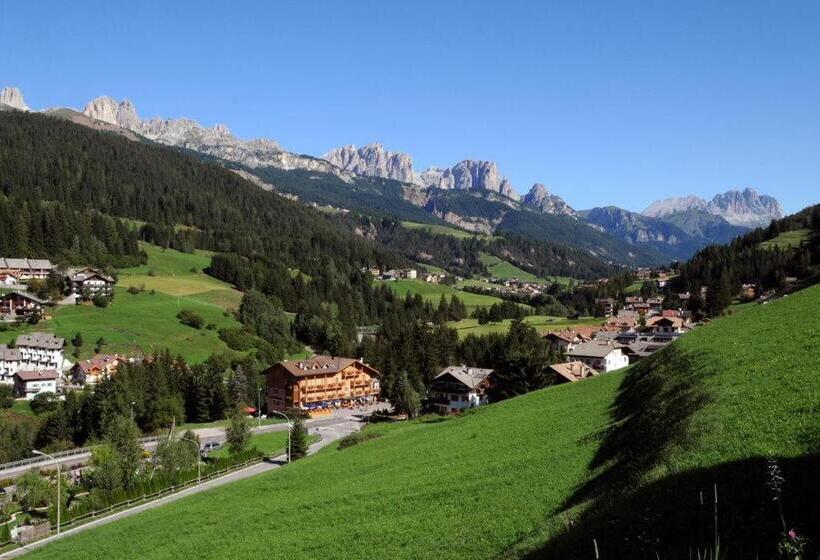 ホテル Vallechiara