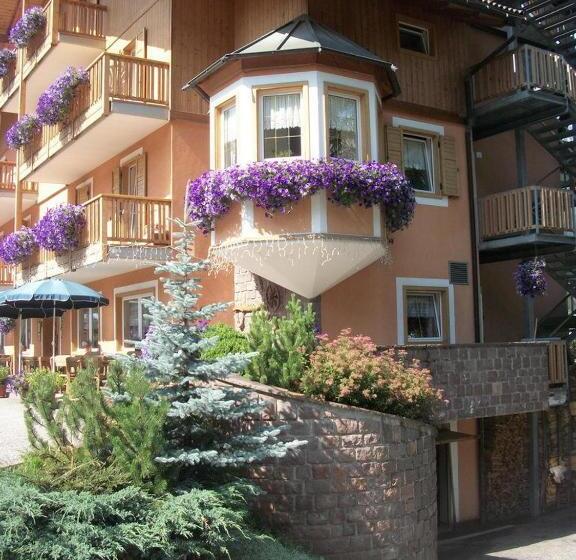 ホテル Vallechiara