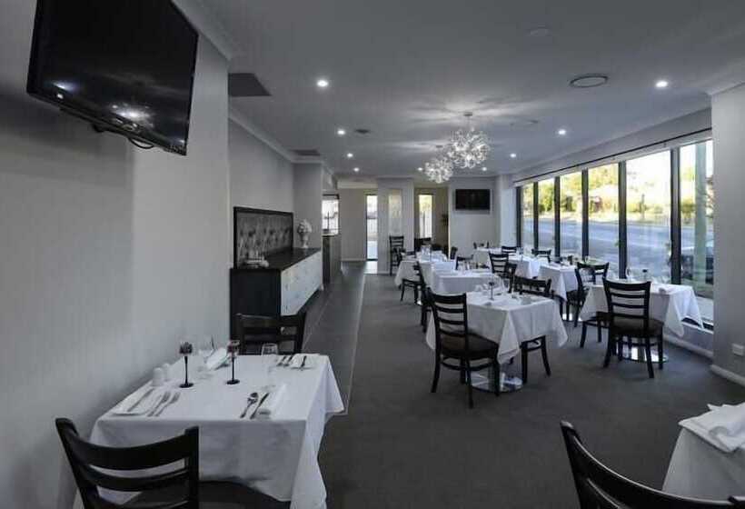 Мотель Astro Dish Motor Inn