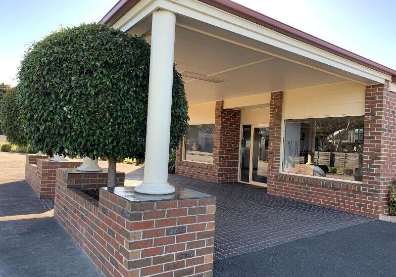 מוטל Arthur Phillip Motor Inn