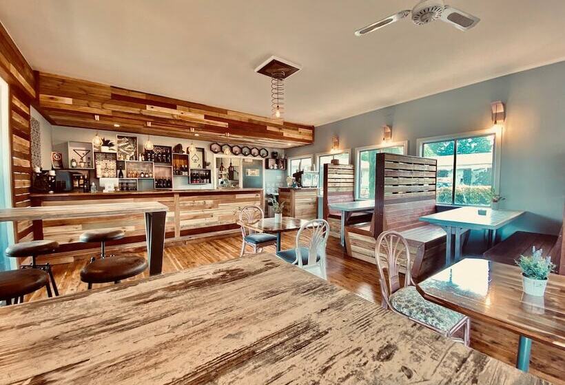 汽车旅馆  Redhill Cooma Motor Inn