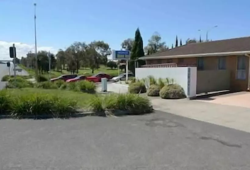 モーテル Rippleside Park Motor Inn