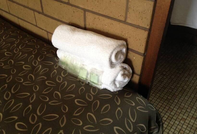 Мотель Rippleside Park Motor Inn