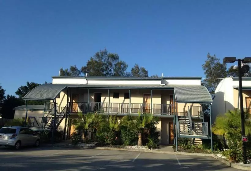 Novena Palms Motel