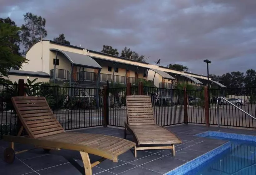 Novena Palms Motel