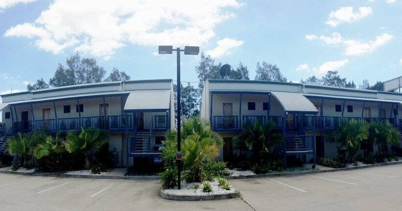 Novena Palms Motel