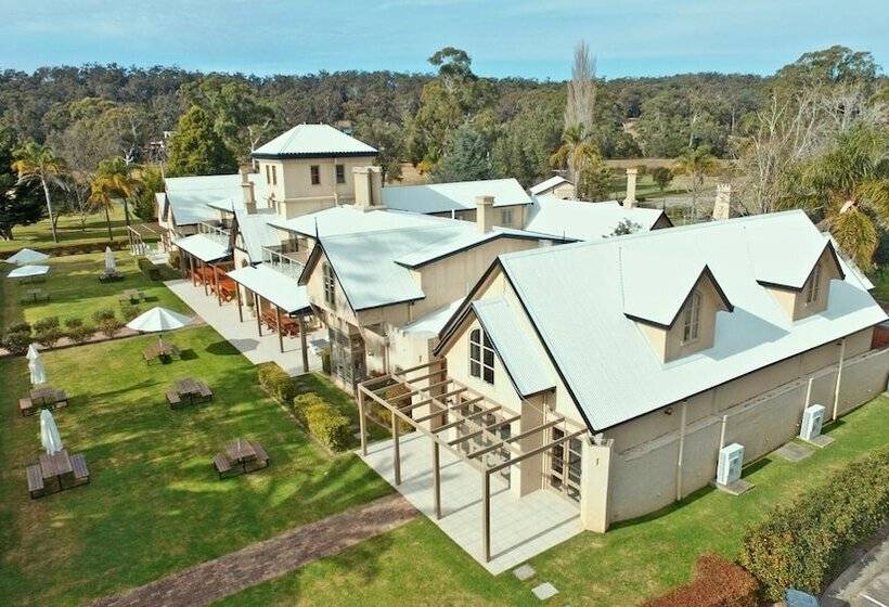 Seahorse Inn Hotel & Villas