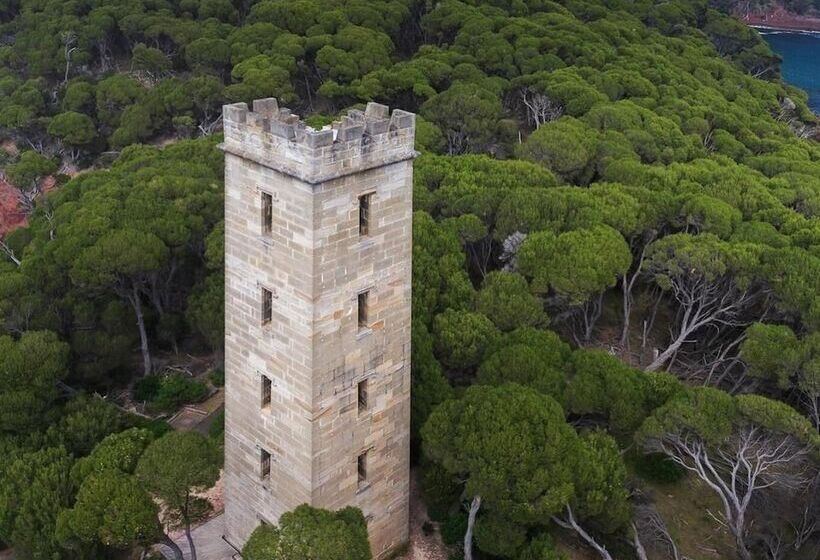 Seahorse Inn Hotel & Villas