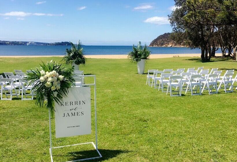 Seahorse Inn Hotel & Villas