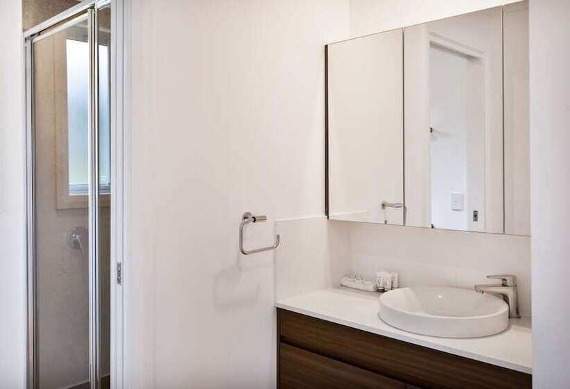 Seahorse Inn Hotel & Villas