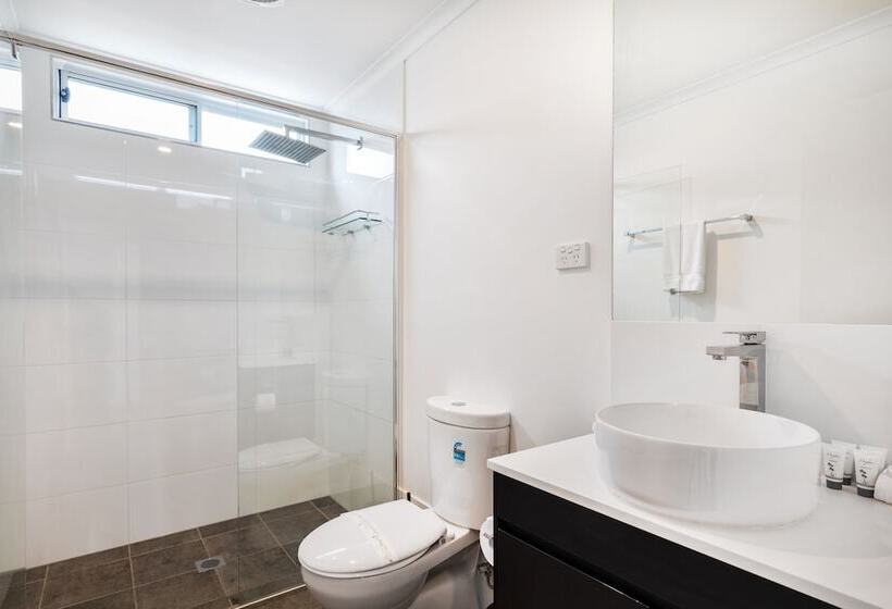 Seahorse Inn Hotel & Villas