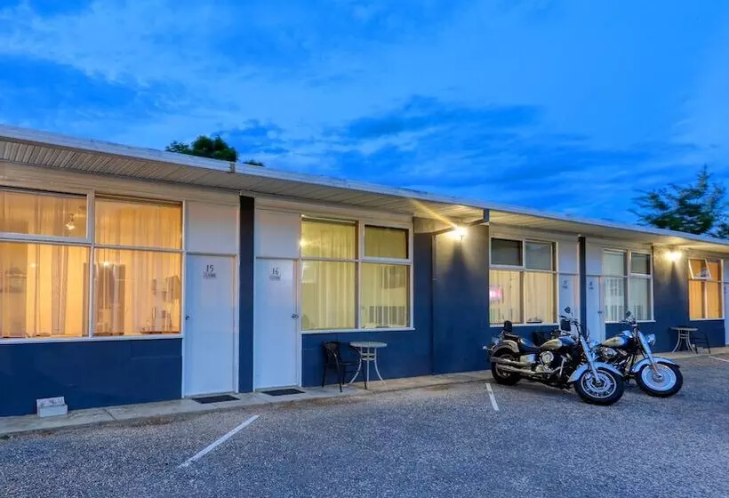 Sun Centre Motel