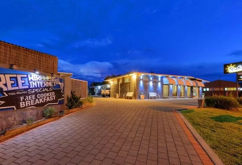 Sun Centre Motel