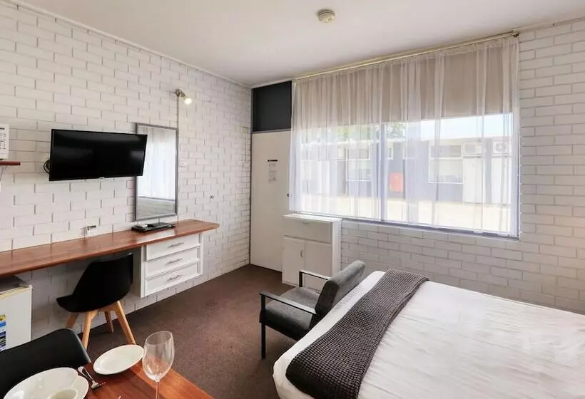 Sun Centre Motel