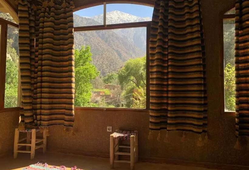 Aamiaismajoitus (B&B) Guest House Tigminou