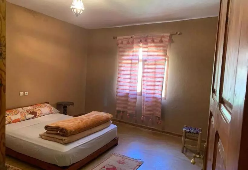 Aamiaismajoitus (B&B) Guest House Tigminou