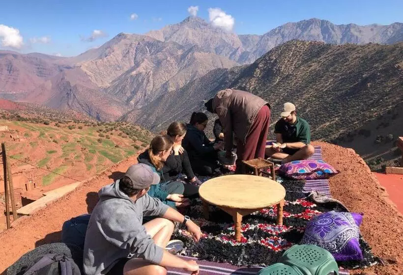 Aamiaismajoitus (B&B) Guest House Tigminou