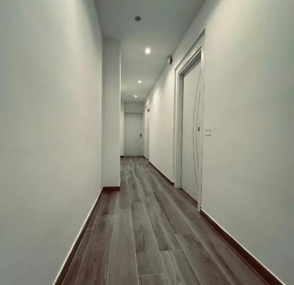 ベッドアンドブレックファースト Ilary Rooms 2.0