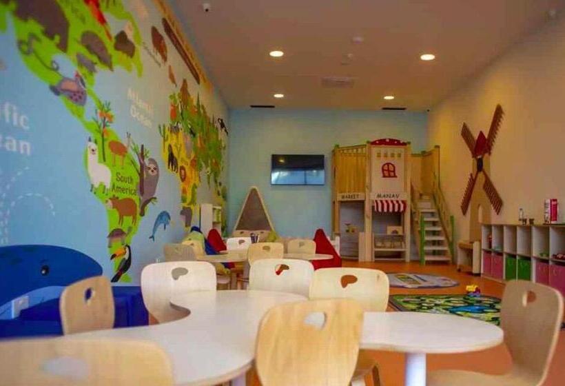 Courtyard Long Beach Holiday Resort