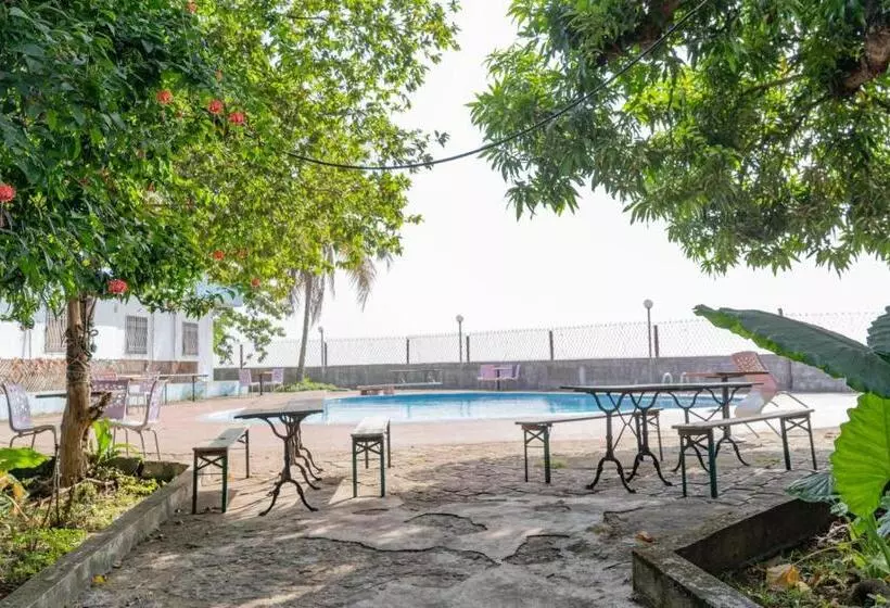 هتل Azur Conakry