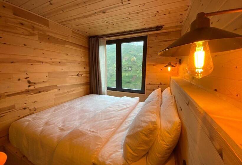 فندق Suvand House