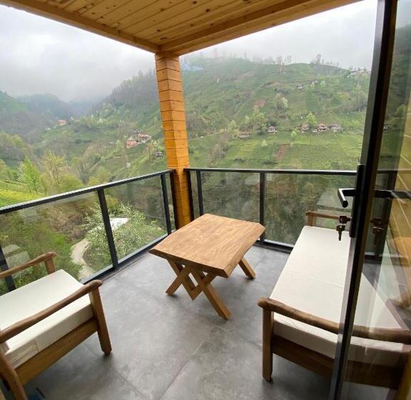 فندق Suvand House