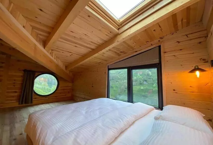 ホテル Suvand House