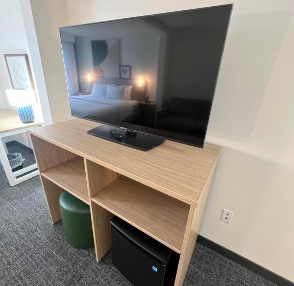 Отель Welcome Inn & Suites East Chase/pike Road