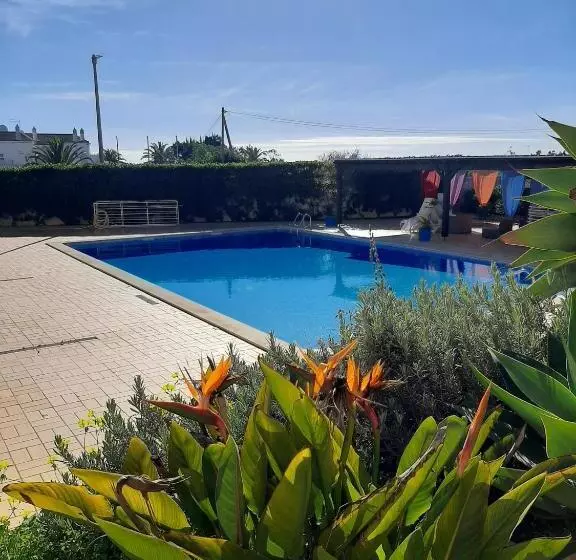 Majatalo Lucie Lime Guesthouse