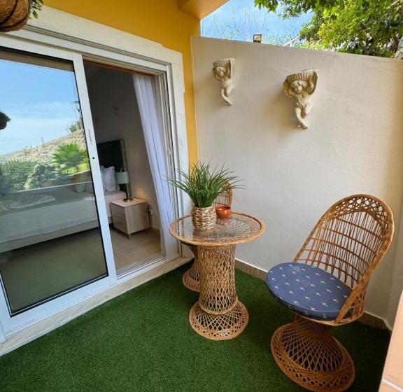 ペンション Lucie Lime Guesthouse