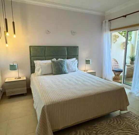 Majatalo Lucie Lime Guesthouse