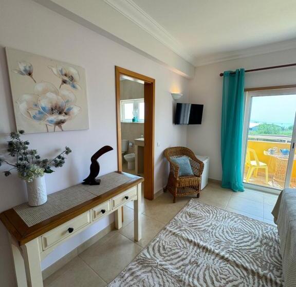 ペンション Lucie Lime Guesthouse