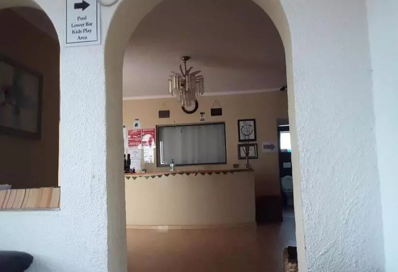 ペンション Airport Lodge Or Tambo