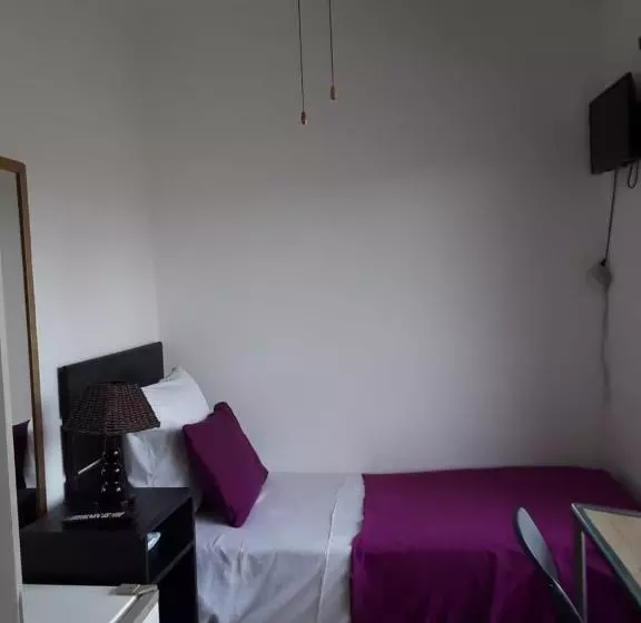 ペンション Airport Lodge Or Tambo