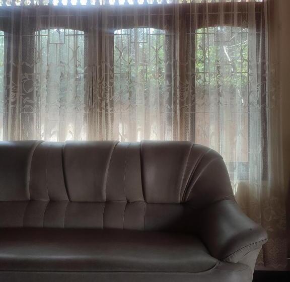 بنسيون White Weligama