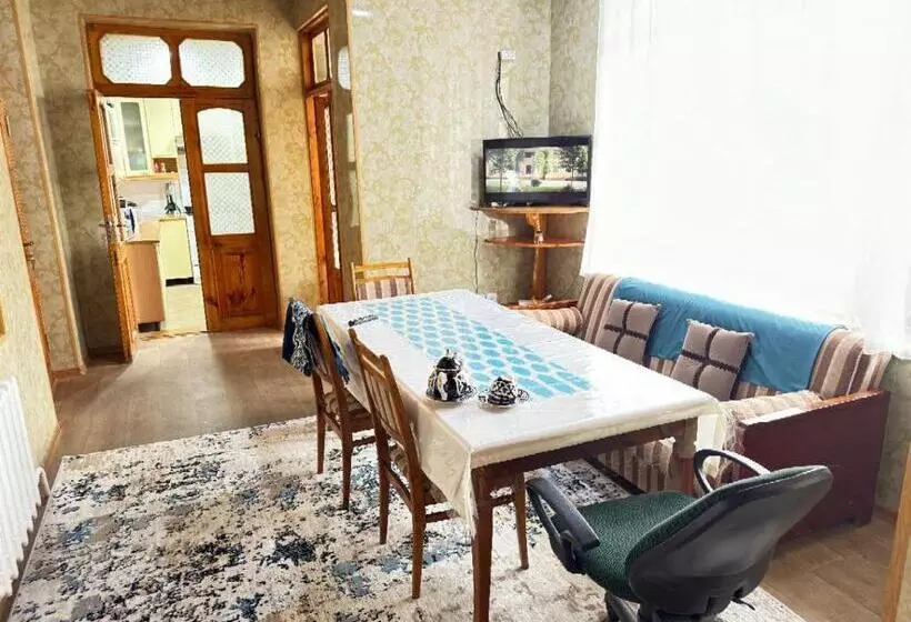 Willa Hostel
